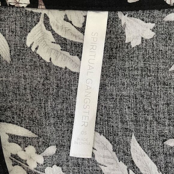 Spiritual Gangster Maya Floral Kimono Top - One Size - Picture 4 of 13